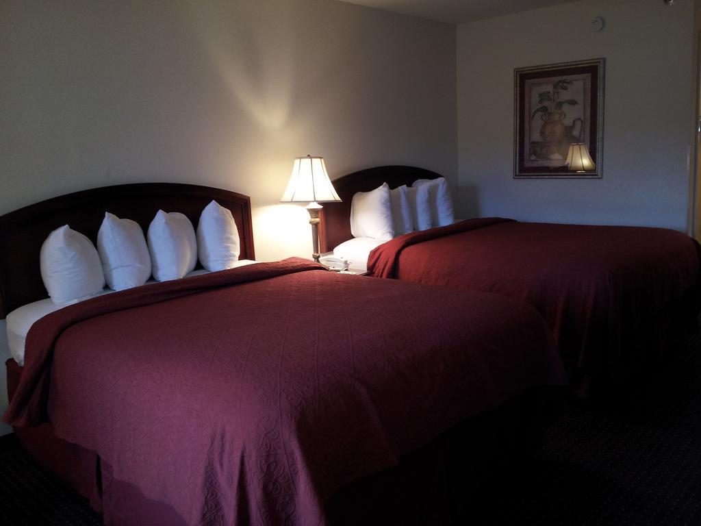 Quality Inn Pelham I-65 Exit 246 Extérieur photo