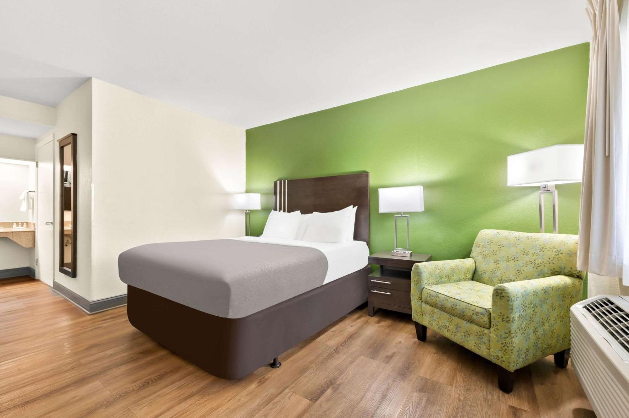 Quality Inn Pelham I-65 Exit 246 Extérieur photo