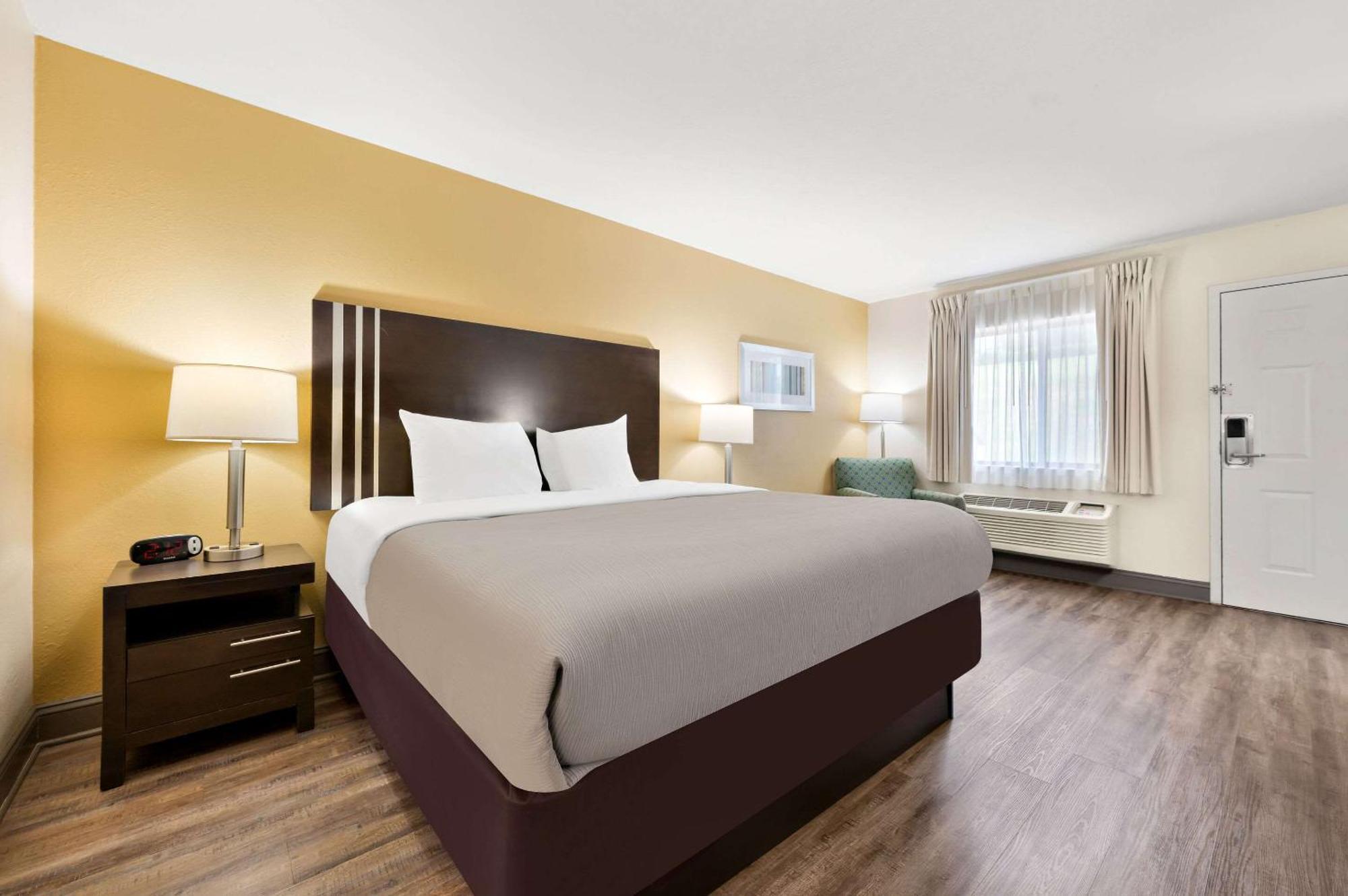 Quality Inn Pelham I-65 Exit 246 Extérieur photo