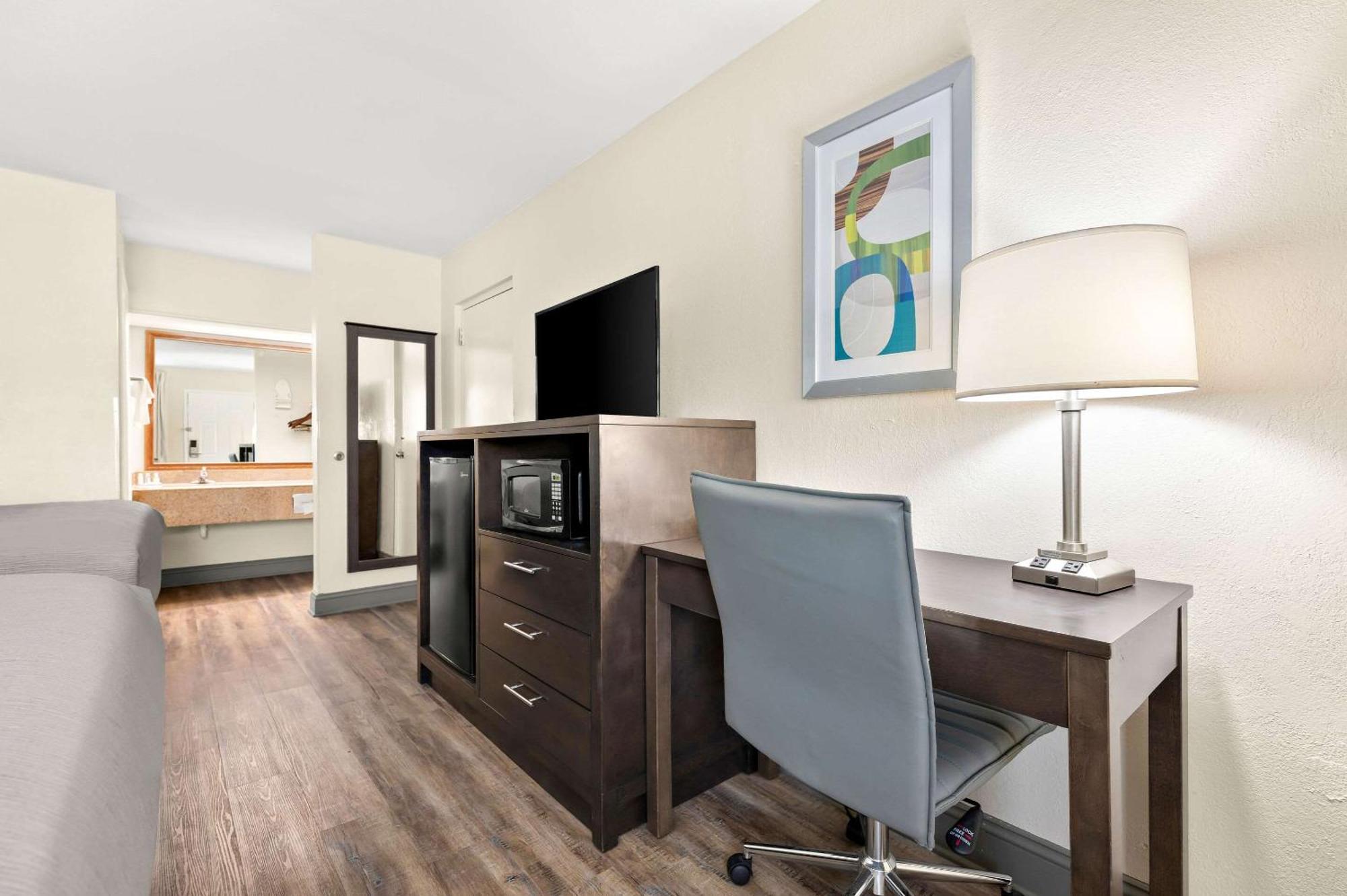 Quality Inn Pelham I-65 Exit 246 Extérieur photo
