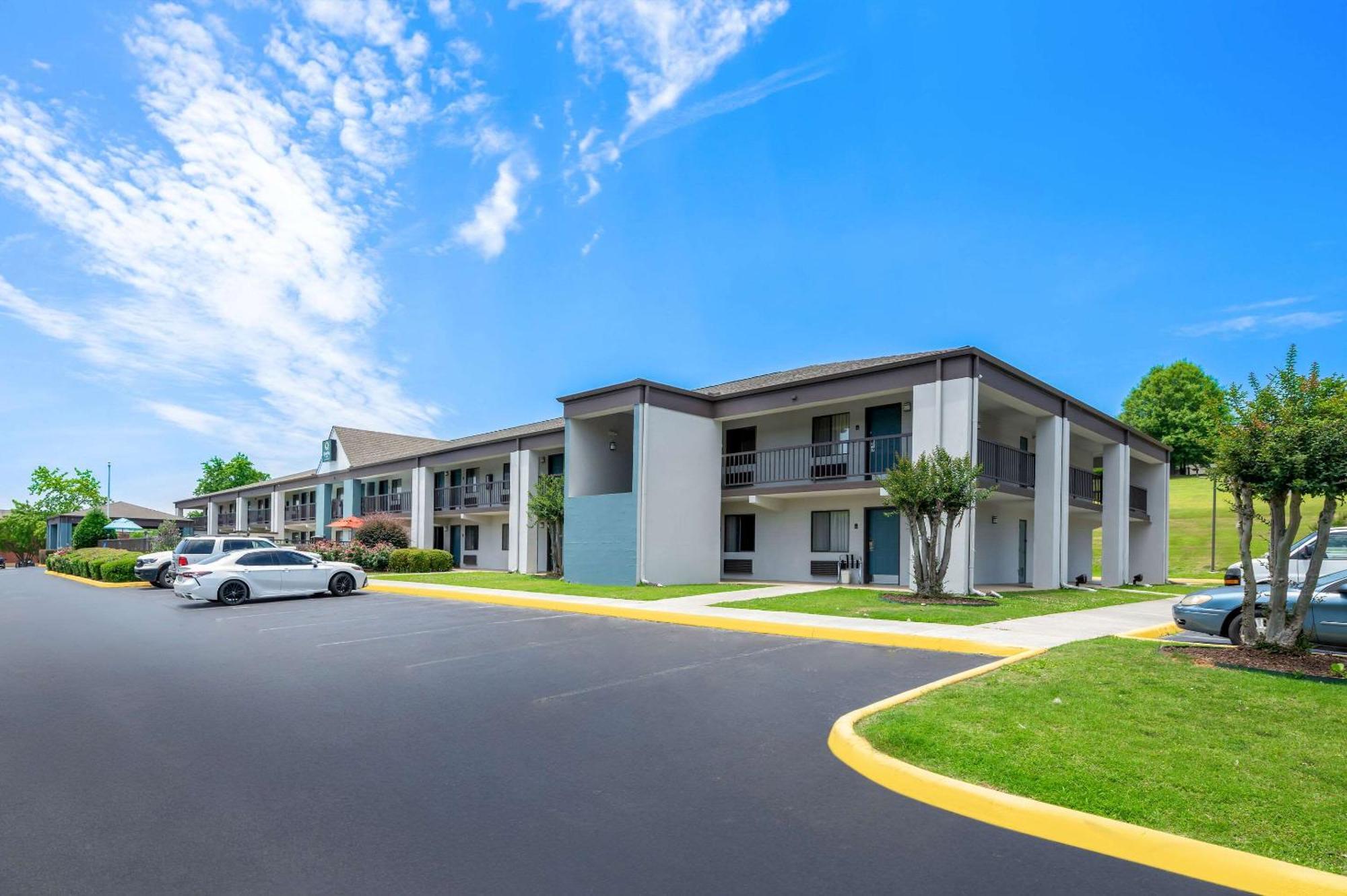 Quality Inn Pelham I-65 Exit 246 Extérieur photo