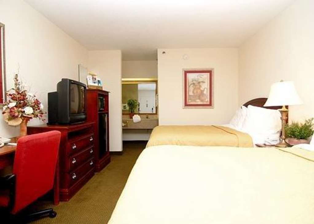 Quality Inn Pelham I-65 Exit 246 Chambre photo